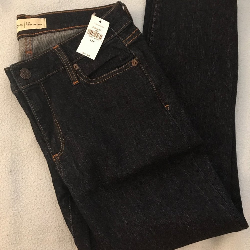 NWT GAP Mid Rise True Skinny Jeans Dark Wash size 25P